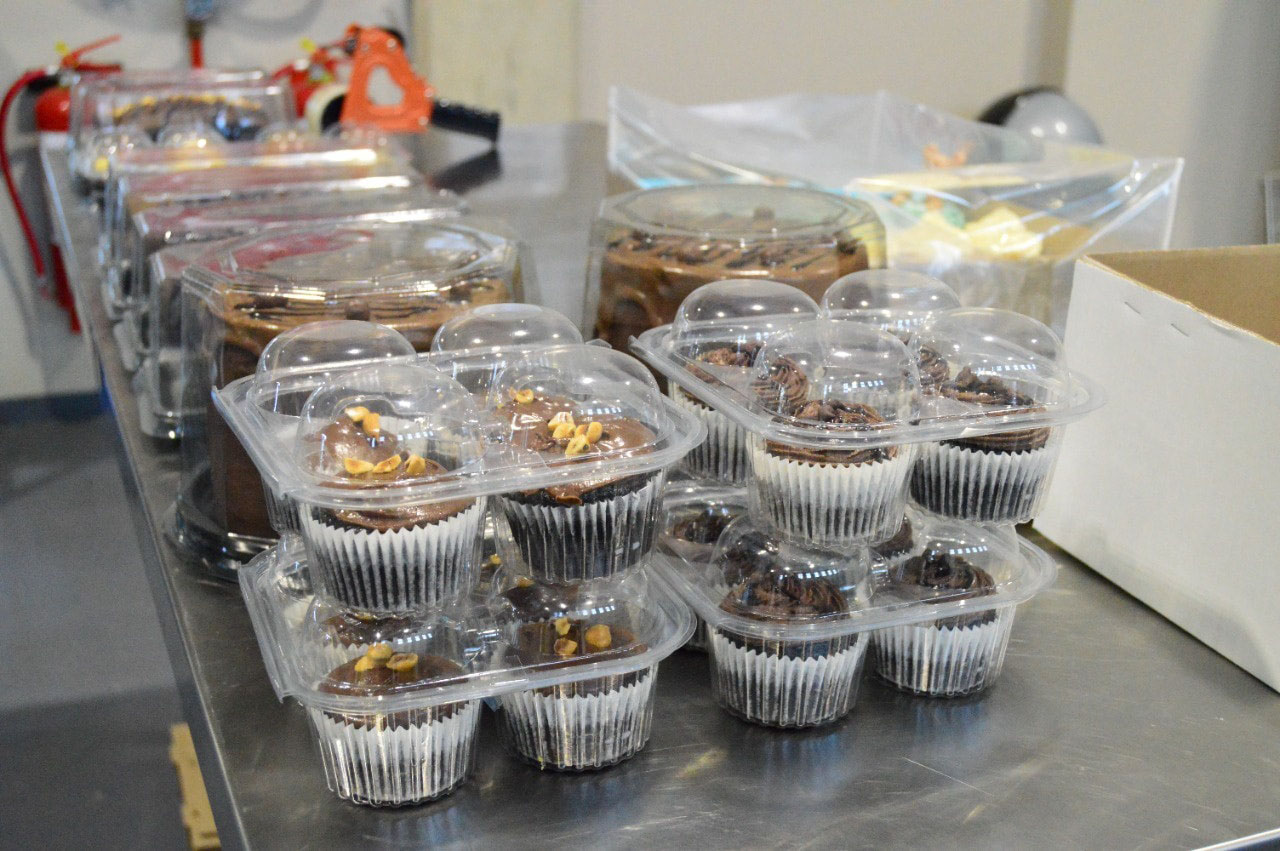 Bakers Gallary cup cakes